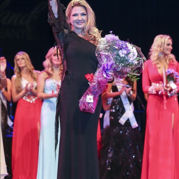 Meet your Posher, Lori - Picture 4 of 6